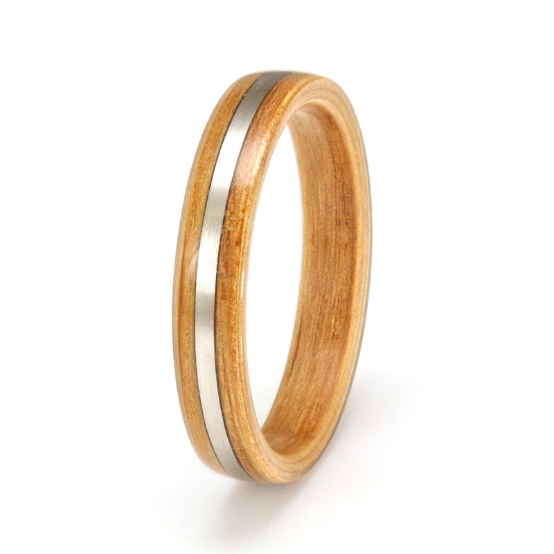 Whisky Oak Ring 3mm with White Gold by Eco Wood Rings