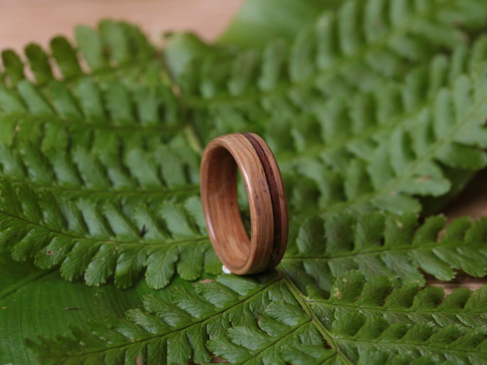 Sustainable Engagement Rings | Sustainable Wedding Rings 💚
