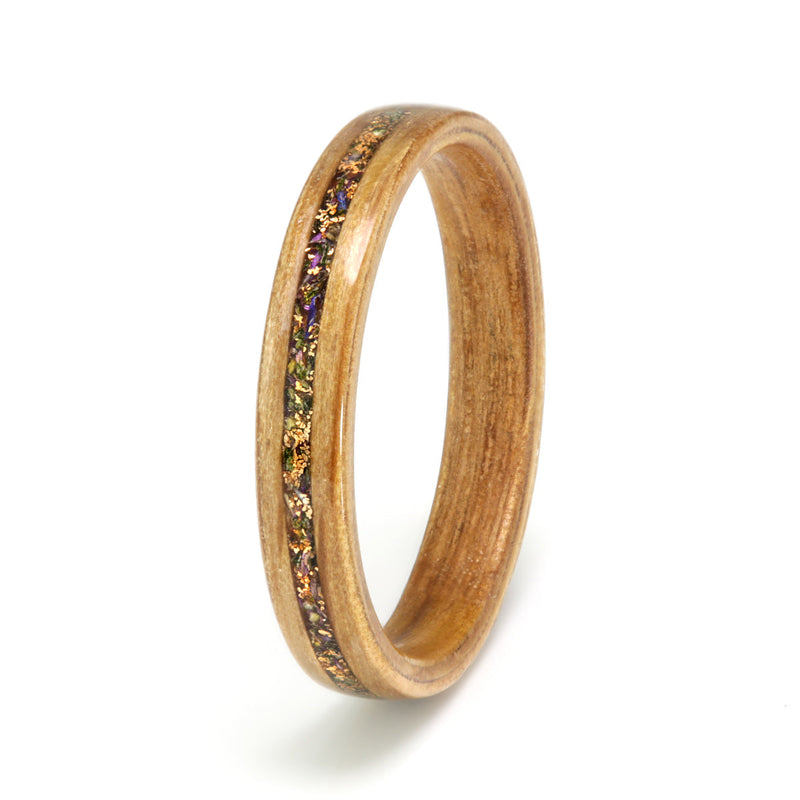 Reclaimed beer cask oak wooden ring with a centred inlay of mixed knapweed and gold shavings | by Eco Wood Rings UK