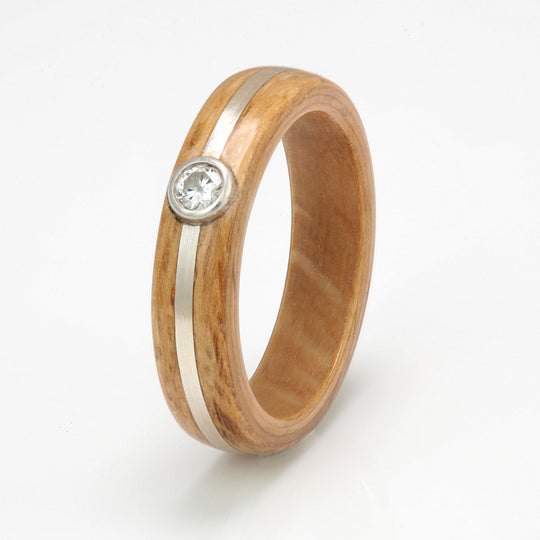 Oak Ring 4.5mm with Silver & Moissanite