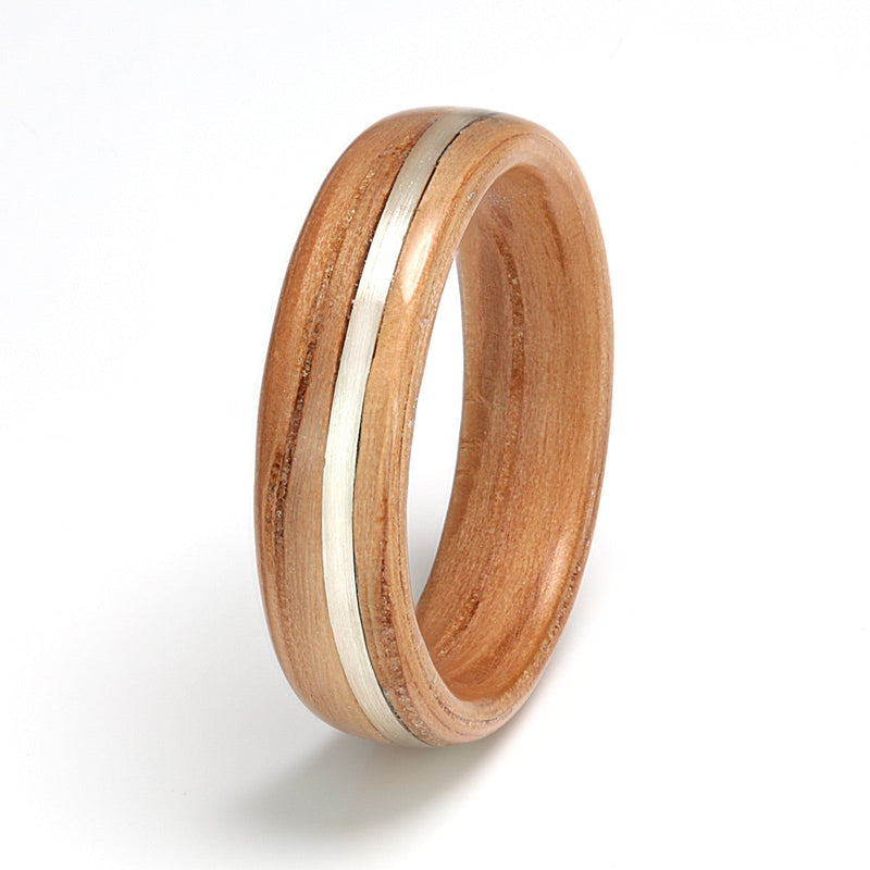 Oak Ring 5mm with White Gold by Eco Wood Rings